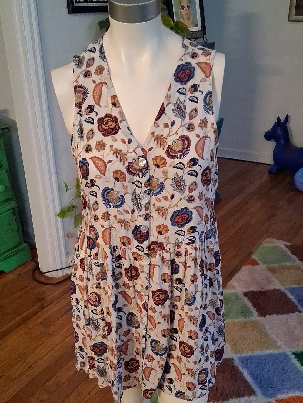 Sleeveless Floral V-Neck Cotton Dress in Cream and Navy